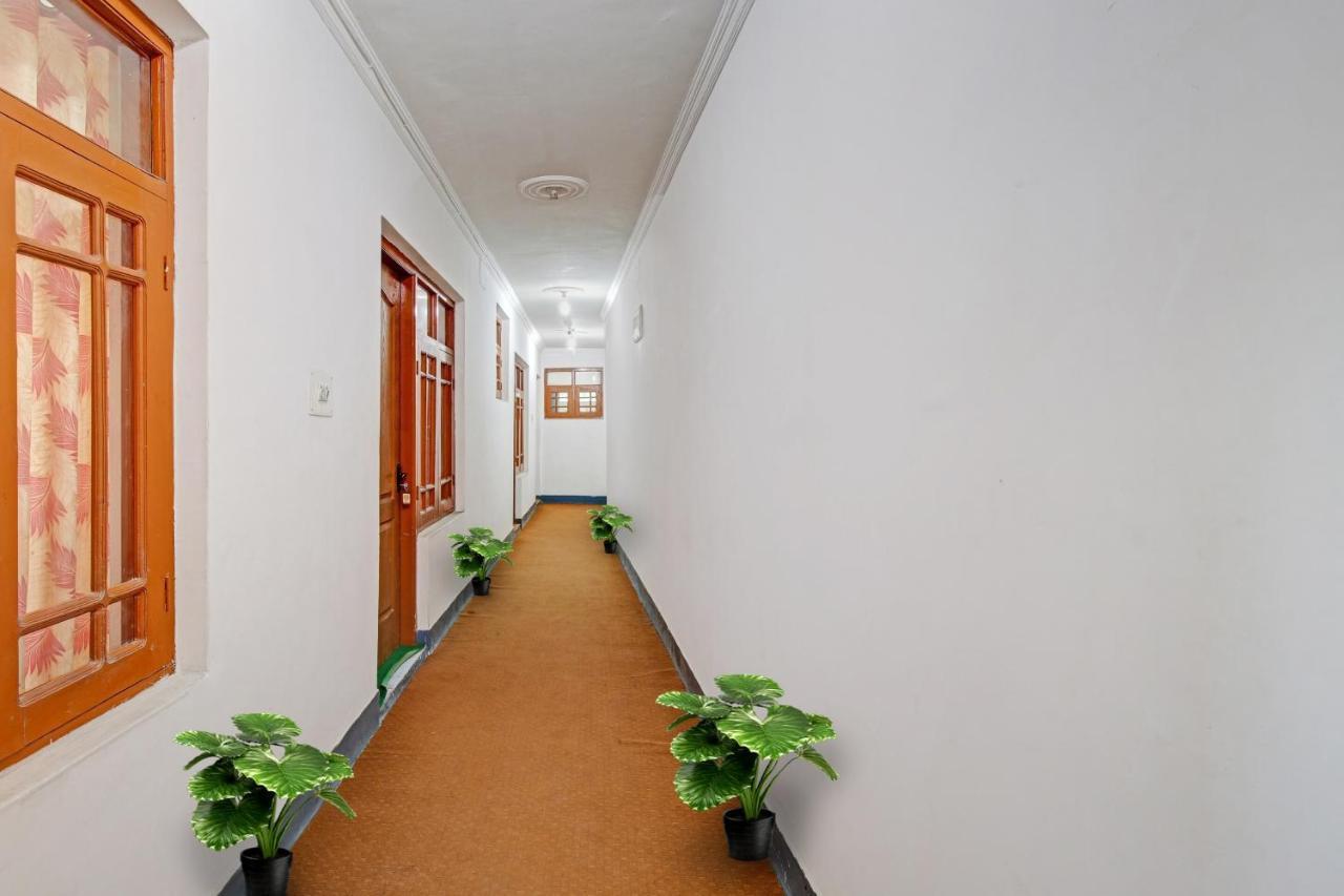 Srīnagar Super Oyo Capital O 91600 The Village Classic Hotel And Restaurant מראה חיצוני תמונה