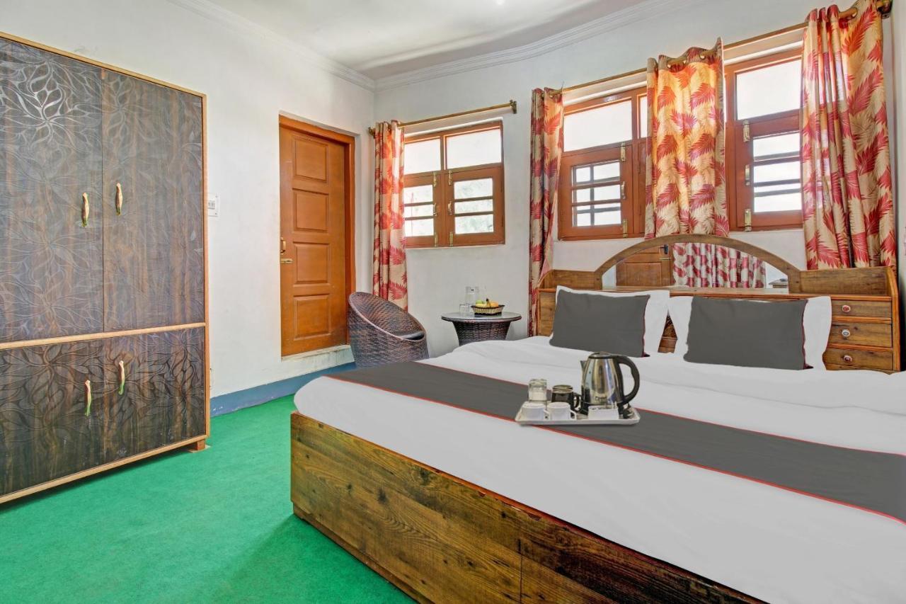 Srīnagar Super Oyo Capital O 91600 The Village Classic Hotel And Restaurant מראה חיצוני תמונה