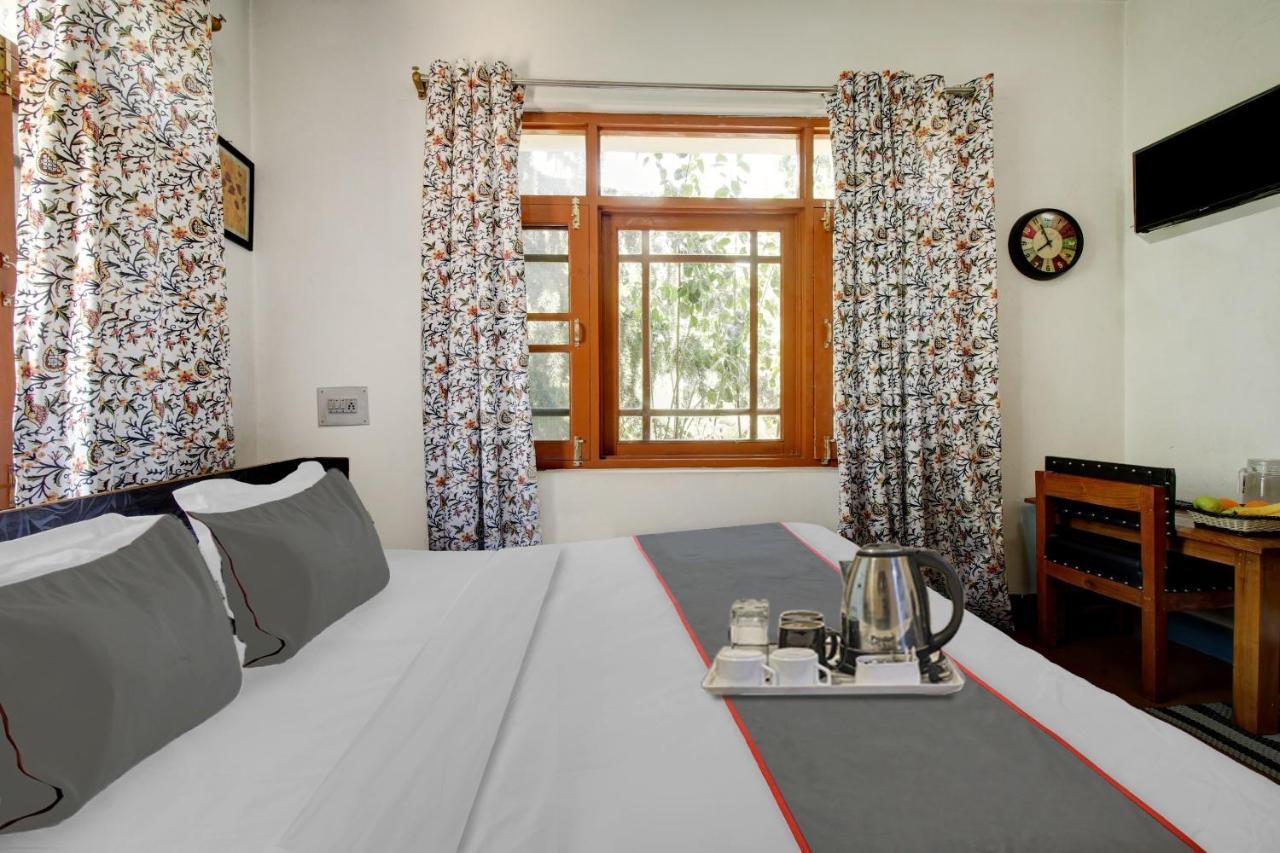 Srīnagar Super Oyo Capital O 91600 The Village Classic Hotel And Restaurant מראה חיצוני תמונה